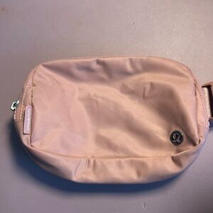 Lululemon everywhere belt bag 1 L